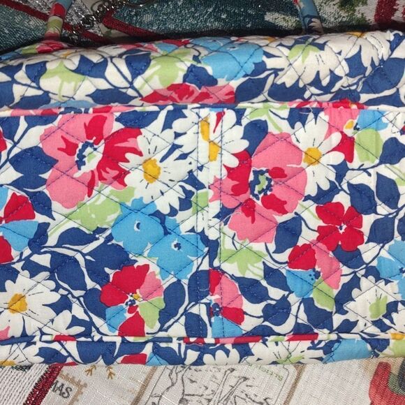 Vera Bradley Cottage Floral Shoulder Bag Handbag Summer Removable Straps Retired - Picture 6 of 8